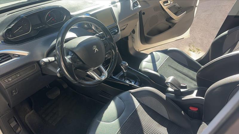 Peugeot 2008 1.2 Puretech 110 Eat6 Allure