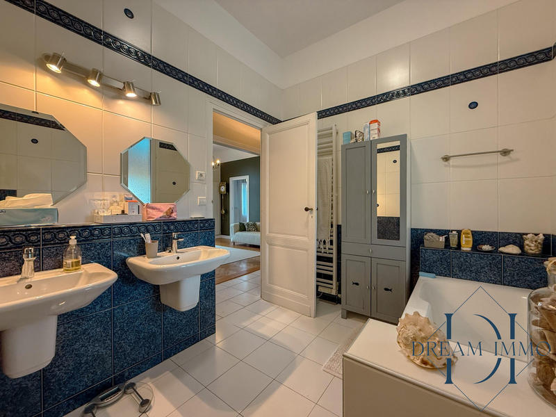 Maison - 144 m² - 6 pièces