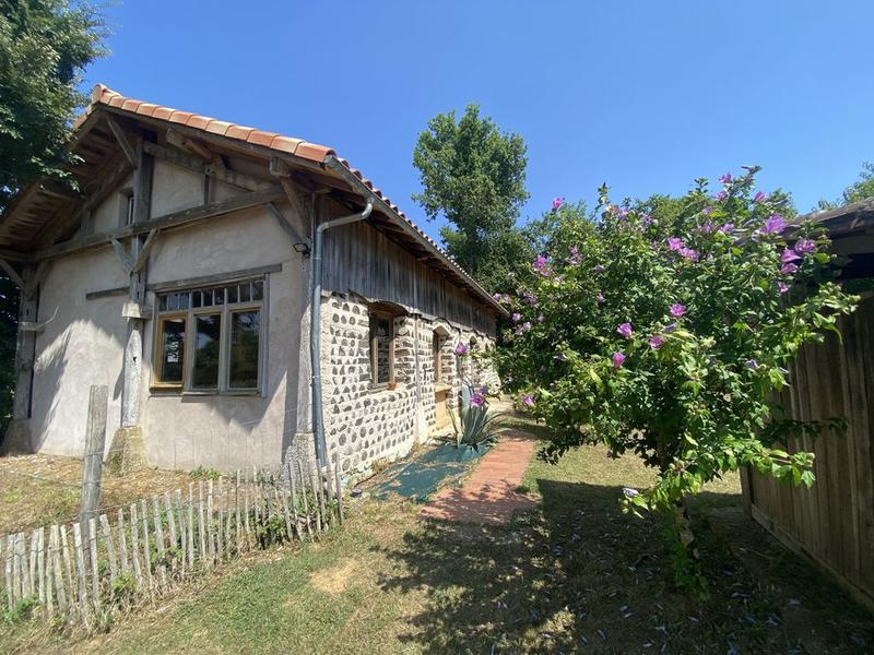 Maison en pierre - 254 m² - 10 pièces
