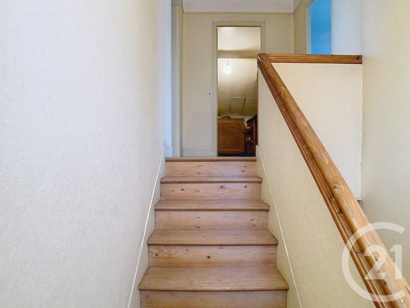 Maison - 98 m² - 5 pièces