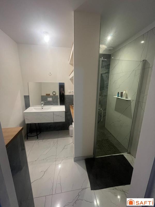 Maison - 166 m² - 5 pièces