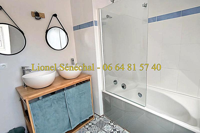 Maison - 120 m² - 9 pièces