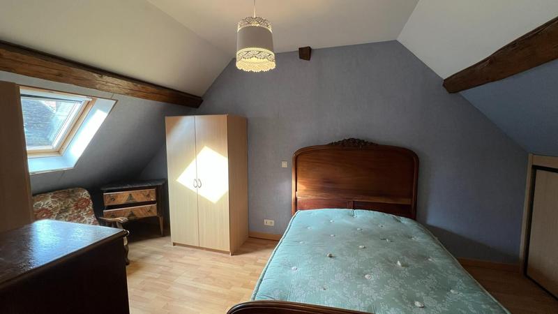 Maison - 230 m² - 9 pièces