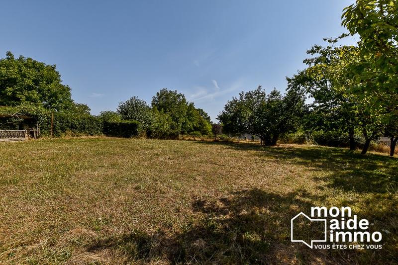 Terrain - 735 m²