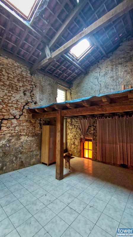 Maison de village - 221 m² - 7 pièces