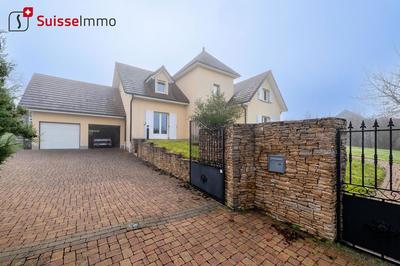 Maison - 200 m² - 7 pièces