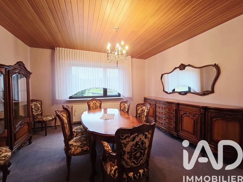 Maison - 183 m² - 10 pièces