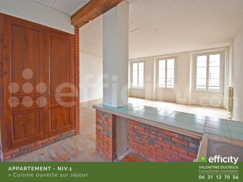 Appartement - 94 m² - 5 pièces