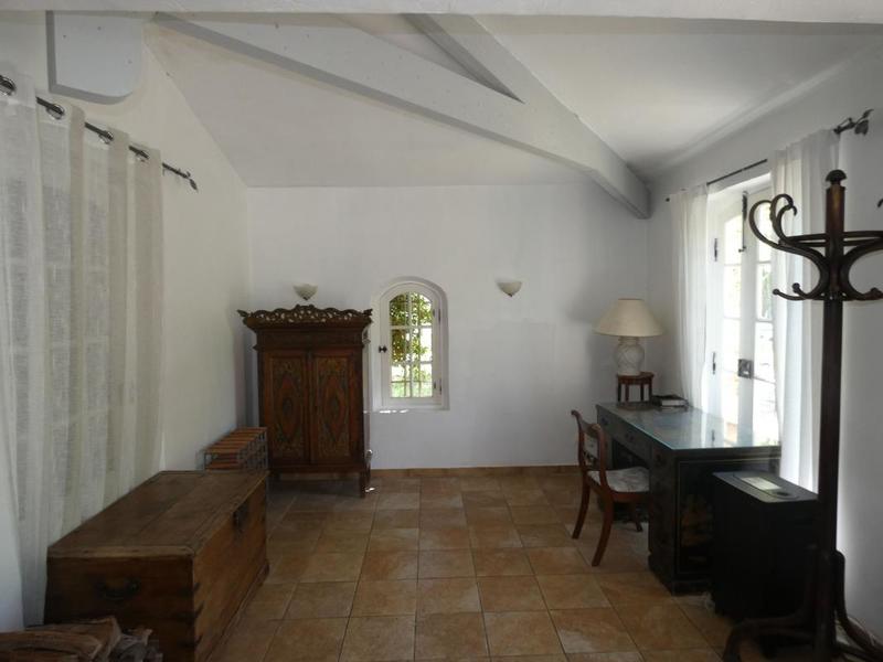 Villa - 305 m² - 9 pièces