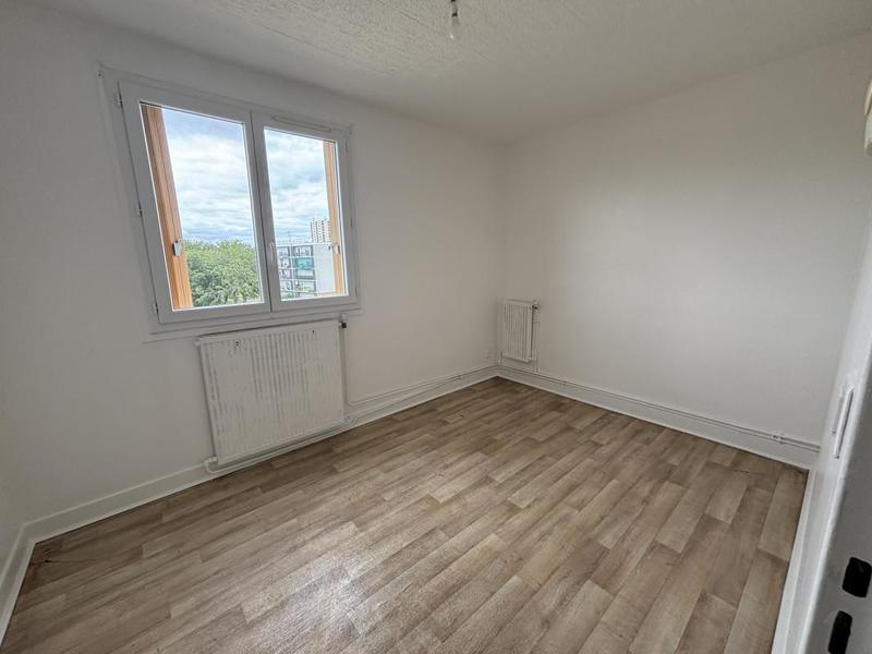 Appartement ancien - 66 m² - 4 pièces