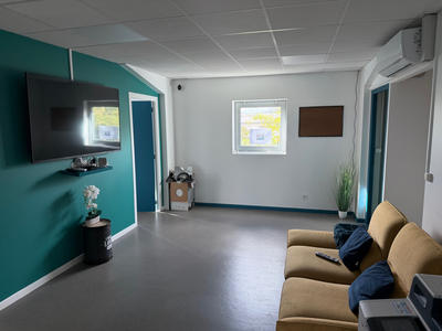 Bureau - 81 m²