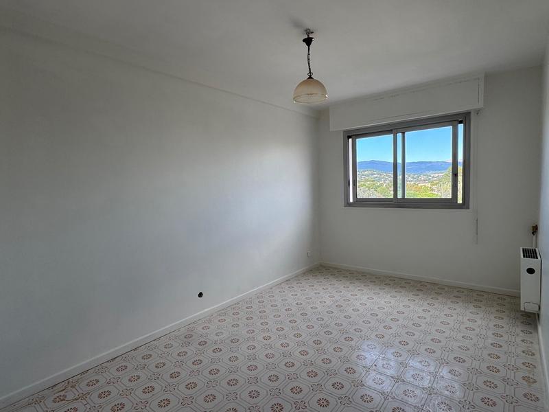 Appartement - 79 m² - 3 pièces