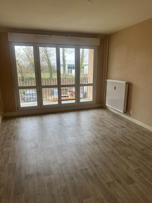 Appartement - 74 m² - 1 pièce