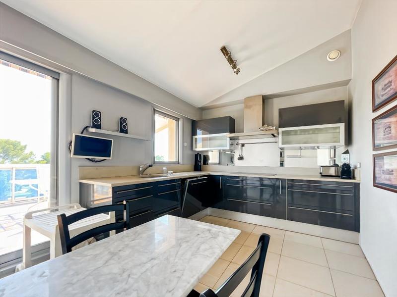 Appartement - 122 m² - 4 pièces