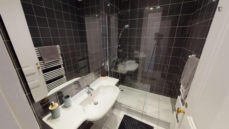 Chambre - 21 m² - 7 pièces