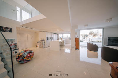 Maison - 155 m² - 4 pièces