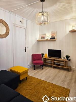 Chambre - 10 m² - 1 pièce