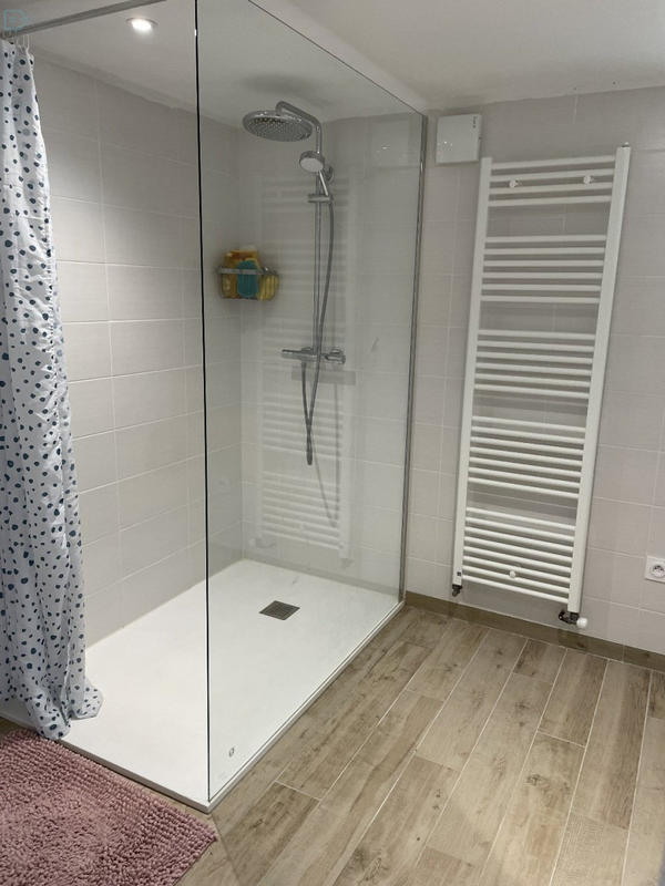 Maison - 247 m² - 11 pièces