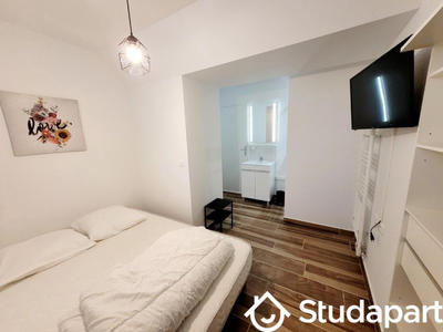 Chambre - 9 m² - 1 pièce