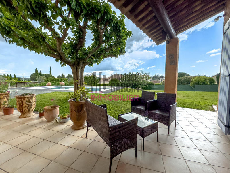 Maison - 200 m² - 9 pièces