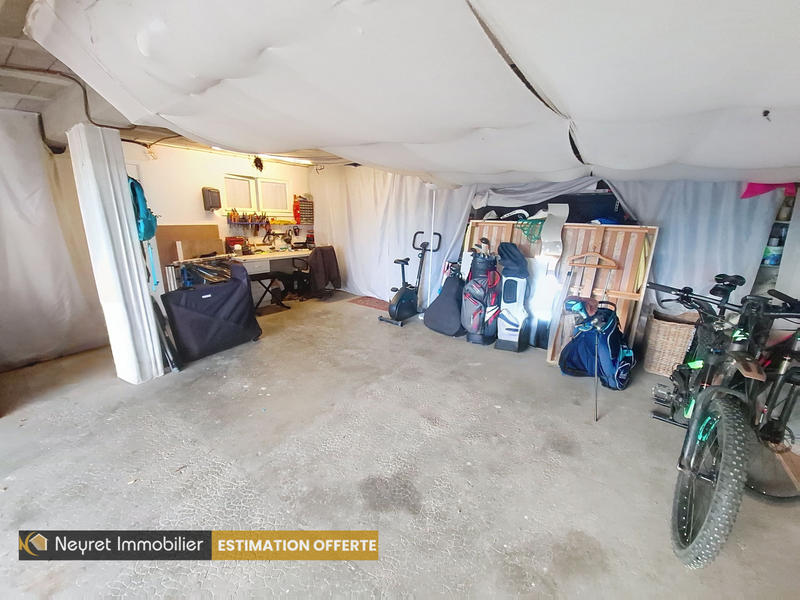 Maison - 158 m² - 6 pièces