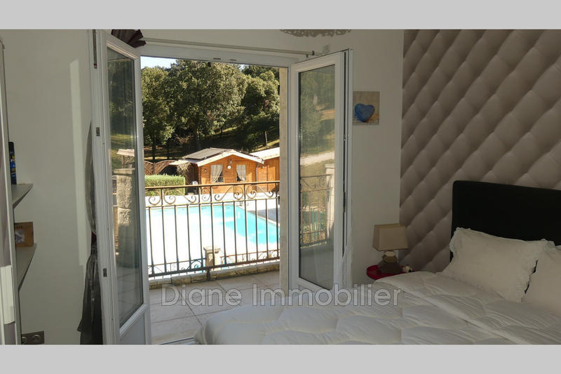 Villa - 162 m² - 6 pièces