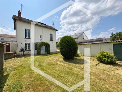 Maison - 83 m² - 5 pièces