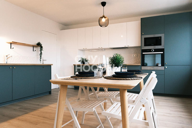 Appartement - 97 m² - 4 pièces