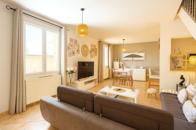 Maison - 160 m² - 7 pièces