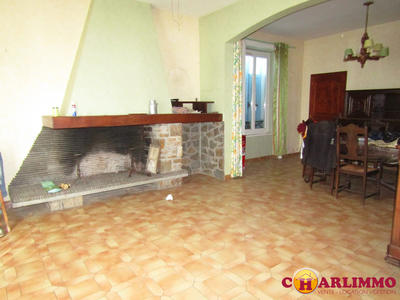 Maison traditionnelle - 166 m² - 5 pièces