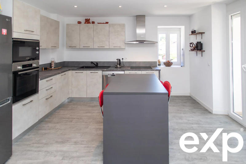 Appartement - 100 m² - 4 pièces