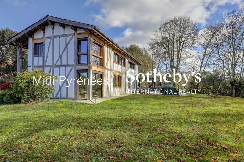 Maison - 186 m² - 7 pièces