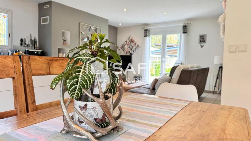 Maison - 88 m² - 4 pièces