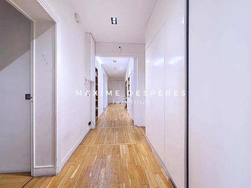 Appartement - 137 m² - 4 pièces