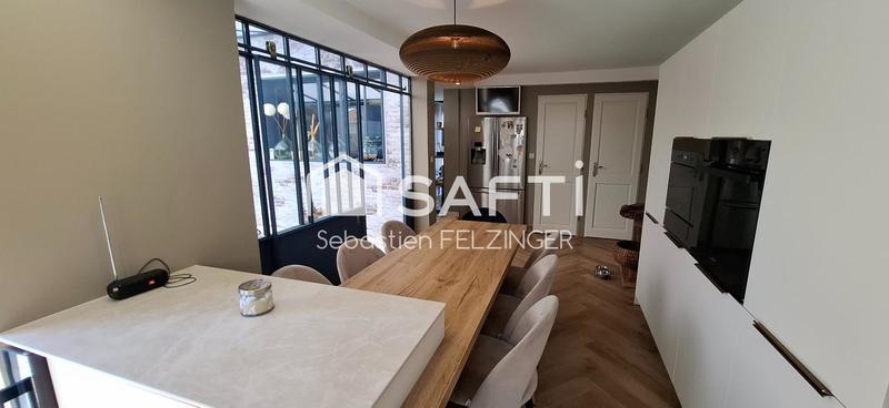 Maison - 140 m² - 8 pièces