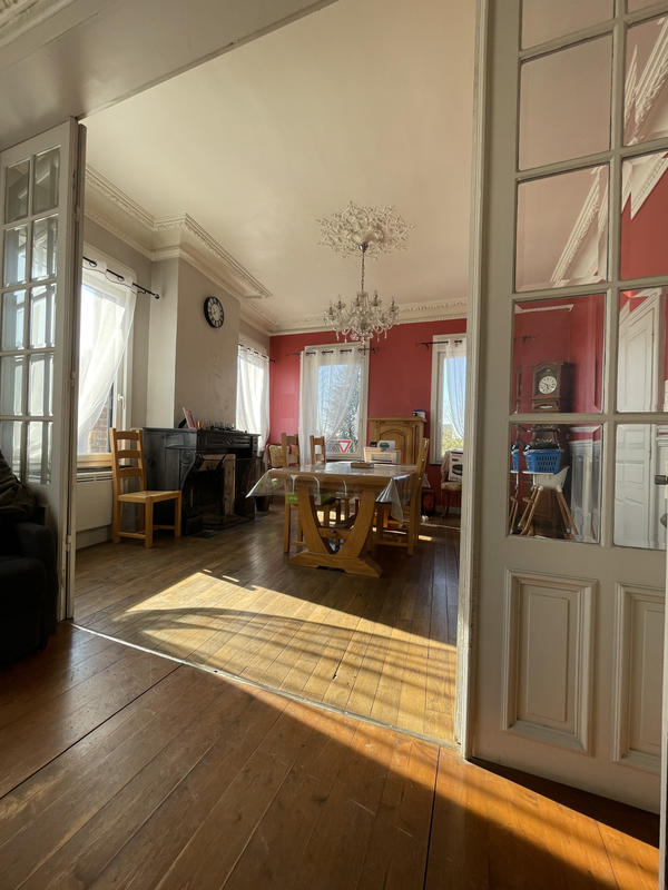 Maison - 184 m² - 7 pièces