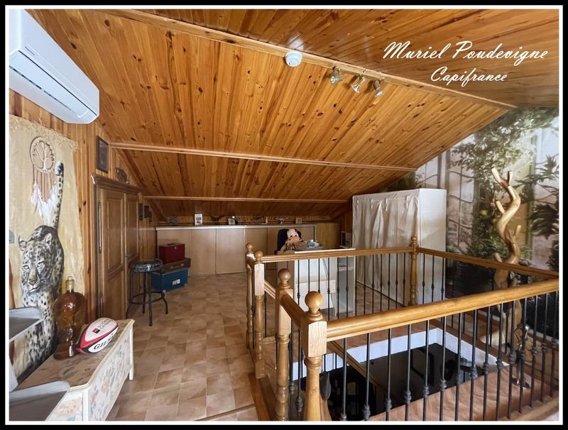 Maison - 212 m² - 8 pièces