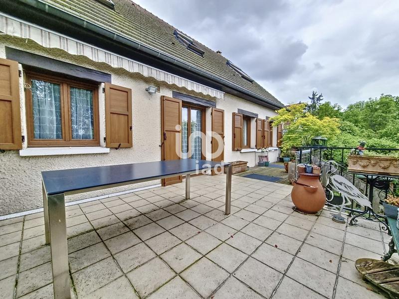 Maison - 180 m² - 7 pièces