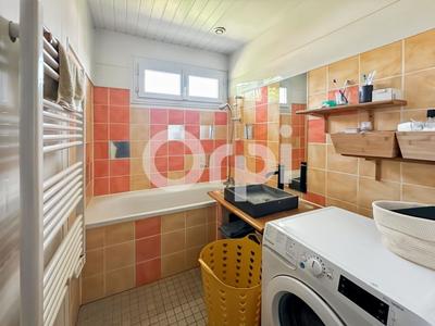 Maison - 94 m² - 5 pièces