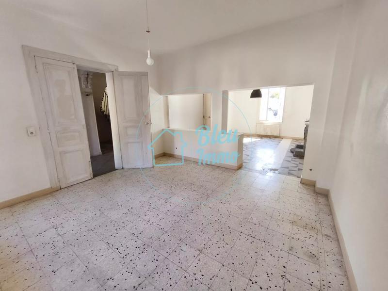 Grange - 526 m² - 6 pièces