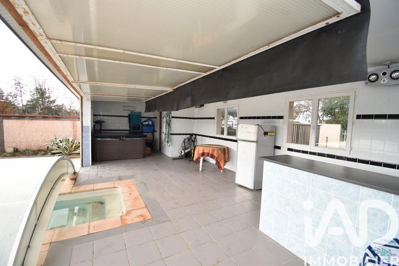 Maison - 212 m² - 8 pièces