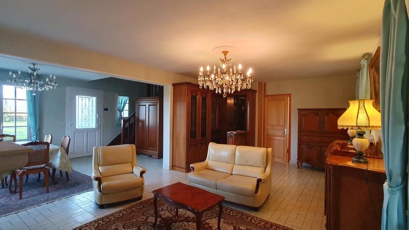 Maison - 168 m² - 7 pièces