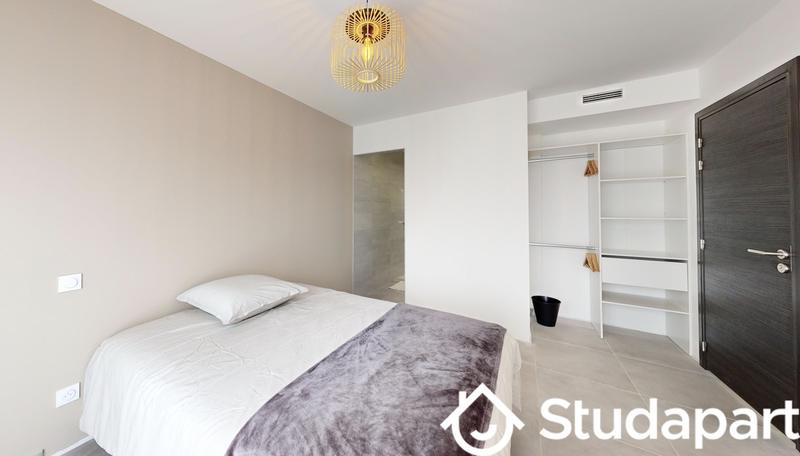 Chambre - 17 m² - 1 pièce