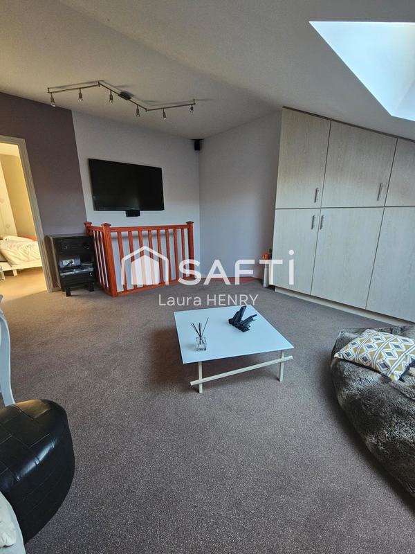 Maison - 215 m² - 6 pièces