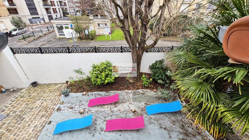 Maison - 250 m² - 9 pièces