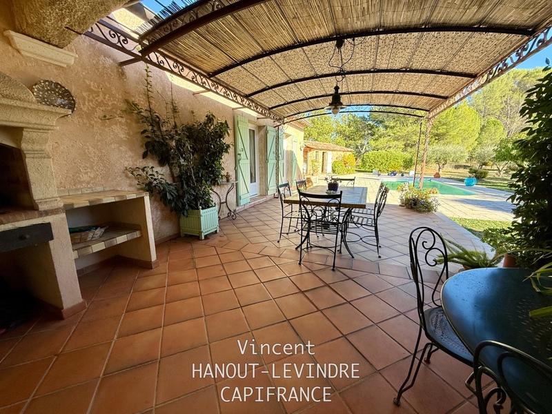 Maison - 314 m² - 11 pièces