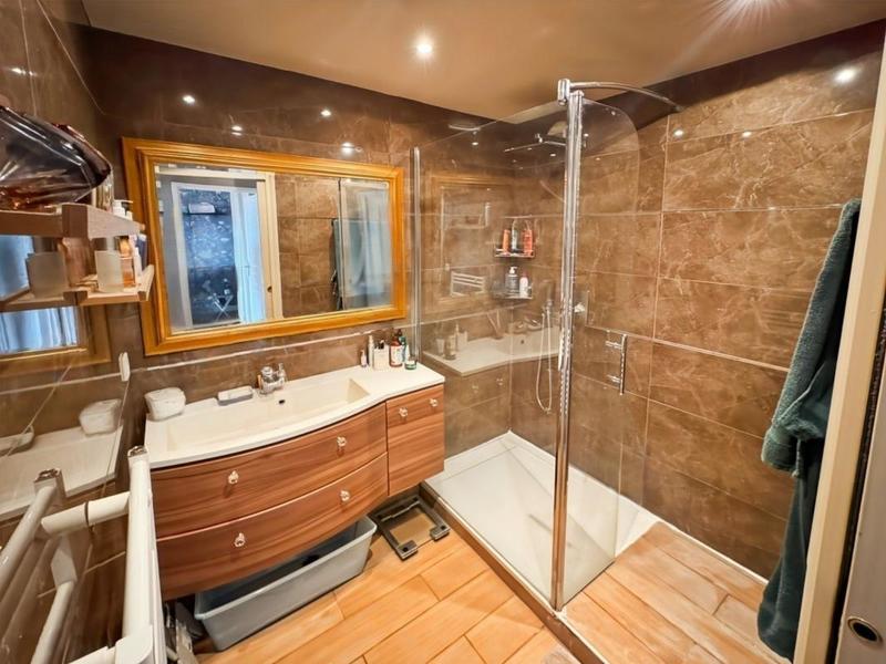 Appartement - 80 m² - 3 pièces