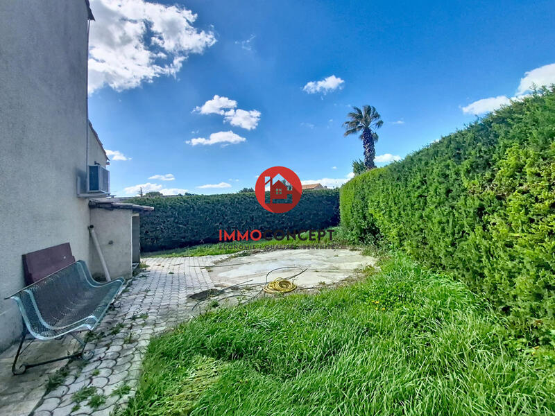 Villa - 100 m² - 5 pièces