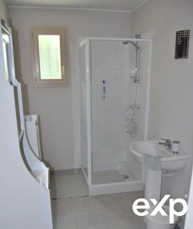 Maison - 185 m² - 11 pièces