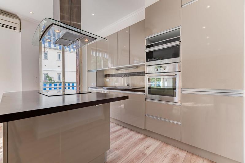 Appartement - 84 m² - 3 pièces